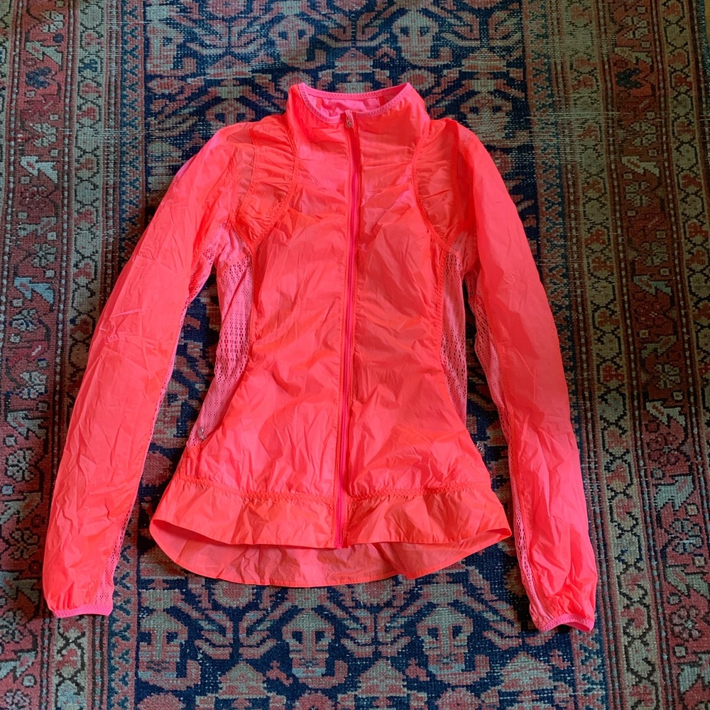 🍋Lululemon coral windbreaker